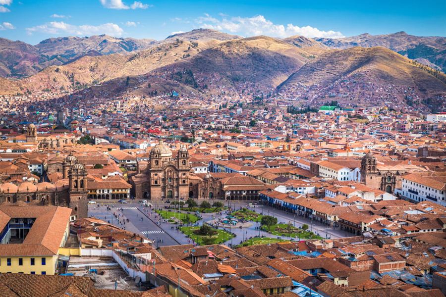 Vista de la ciudad de Cusco en los Andes peruanos