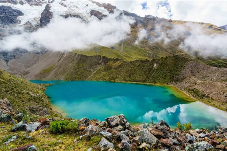 Aguas turquesas de la laguna Humantay